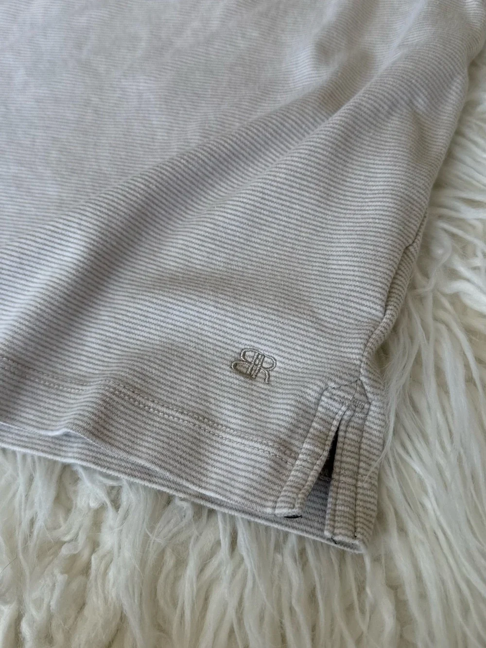 Banana Republic Cream Textured Crew Neck Tee
